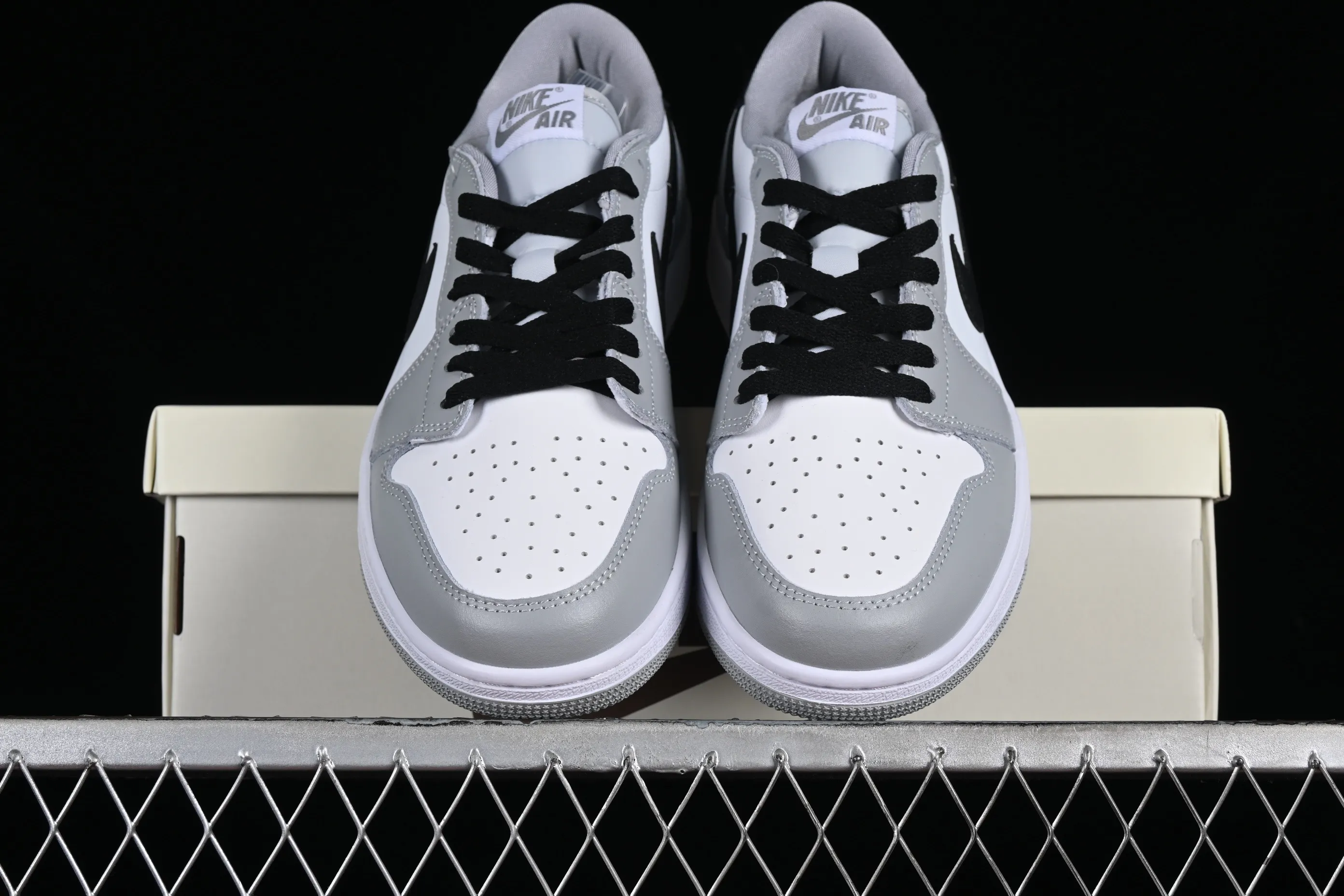 All categories Air Jordan Jordan series basketball shoes Air Jordan 1 Low Z version Air Jordan 1 Low AJ1 Joe 1 gray black low-top cultural casual sneakers CZ0790-110